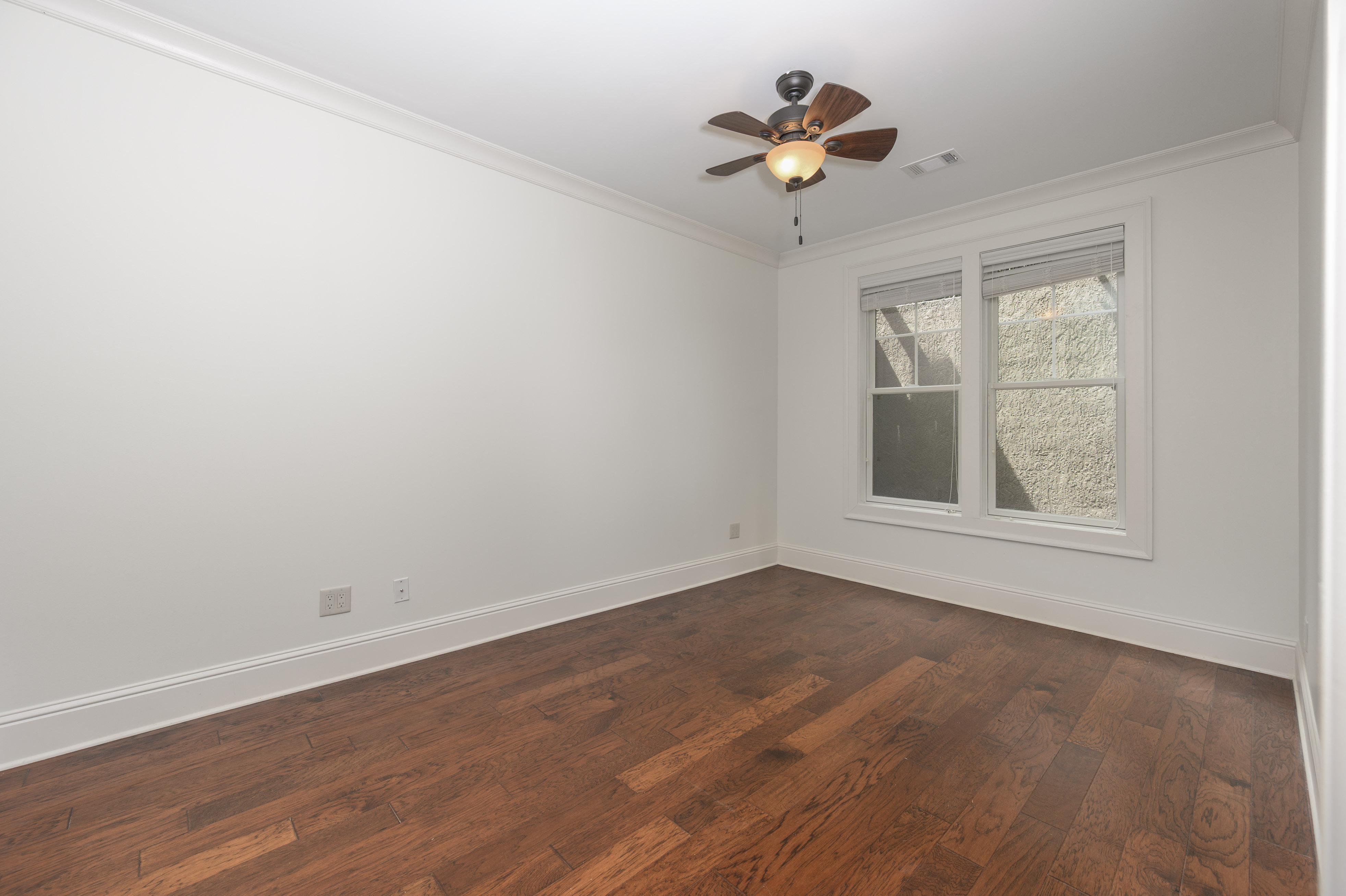 1080 Club Pointe Circle image 23
